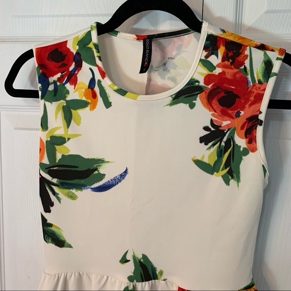 NWOT Cream Floral Fit and Flare Dress - Picture 2 of 5